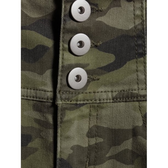 High Rise Camo Sculpting Skinny Jeans - Size 5 - Picture 14 of 14